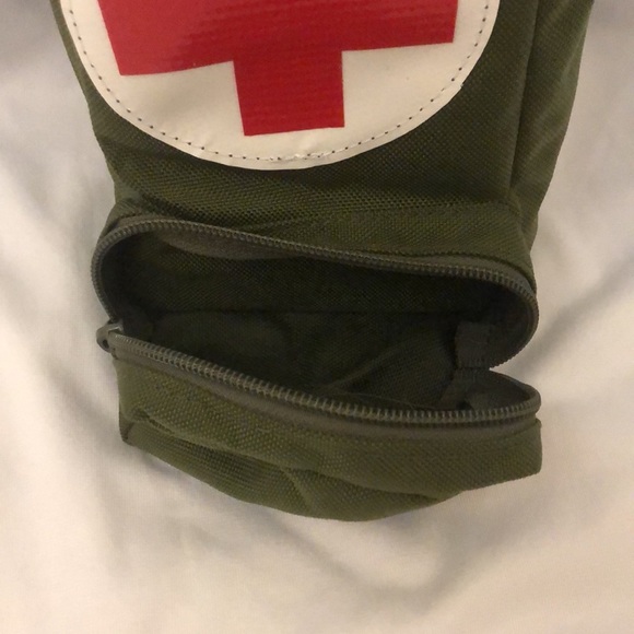 Made In Canada First Aid Kit Genuine Military Issue (NEW) without contents. - Picture 7 of 11